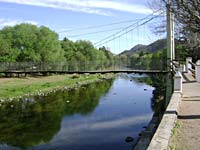Puente Colgante sobre el ro Santa Rosa