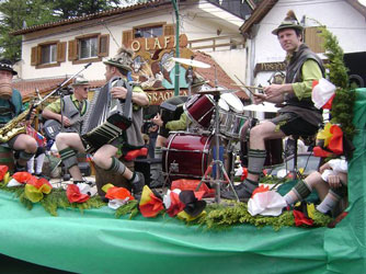 Banda tradicional de música alemana
